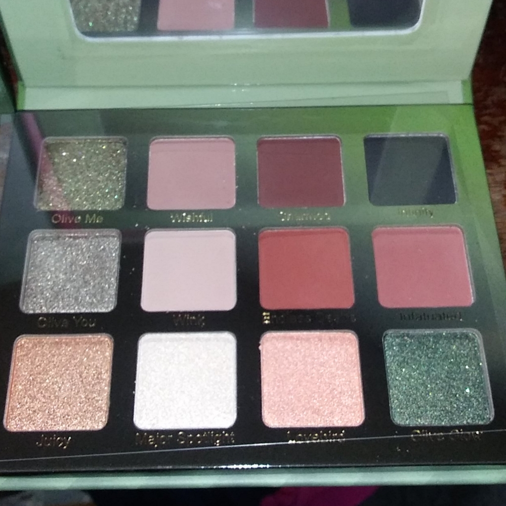 Violet Voss Eyeshadow Palette